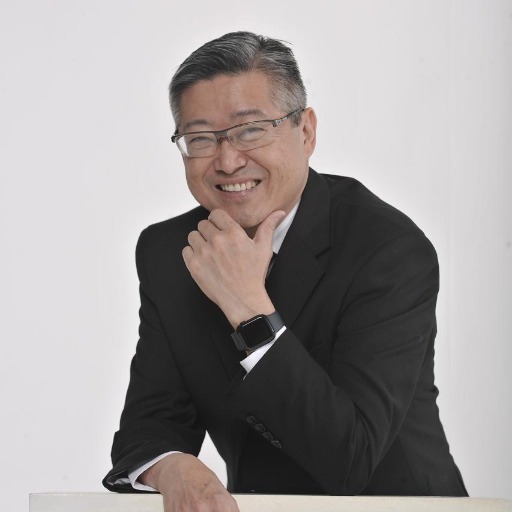 Dr. Paulo Kano