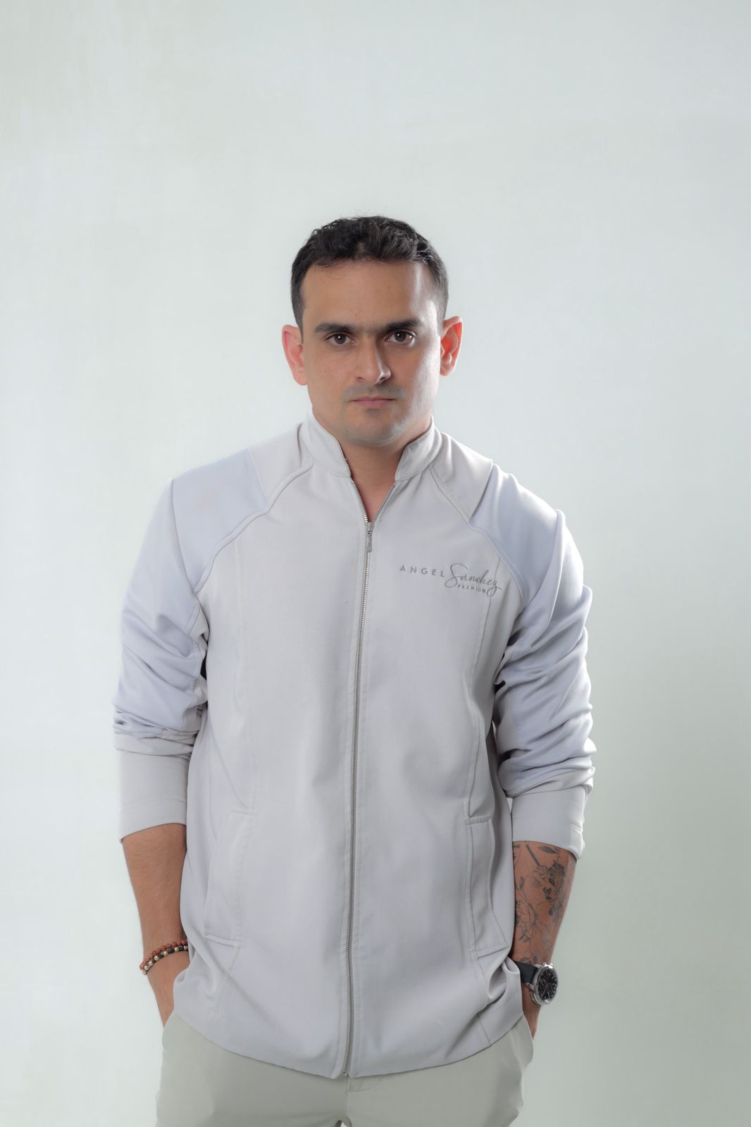 Dr. Angel Sánchez