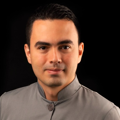 Dr. Miguel Madrid
